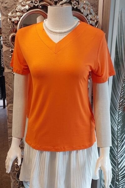 V YAKA BASIC TSHİRT
